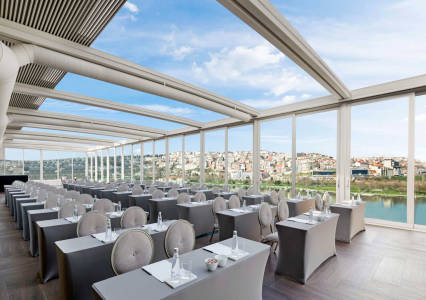 Lazzoni Otel